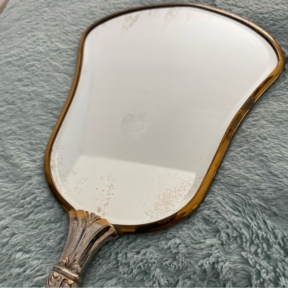 Vanity Hand Mirror - Picture 2 of 9